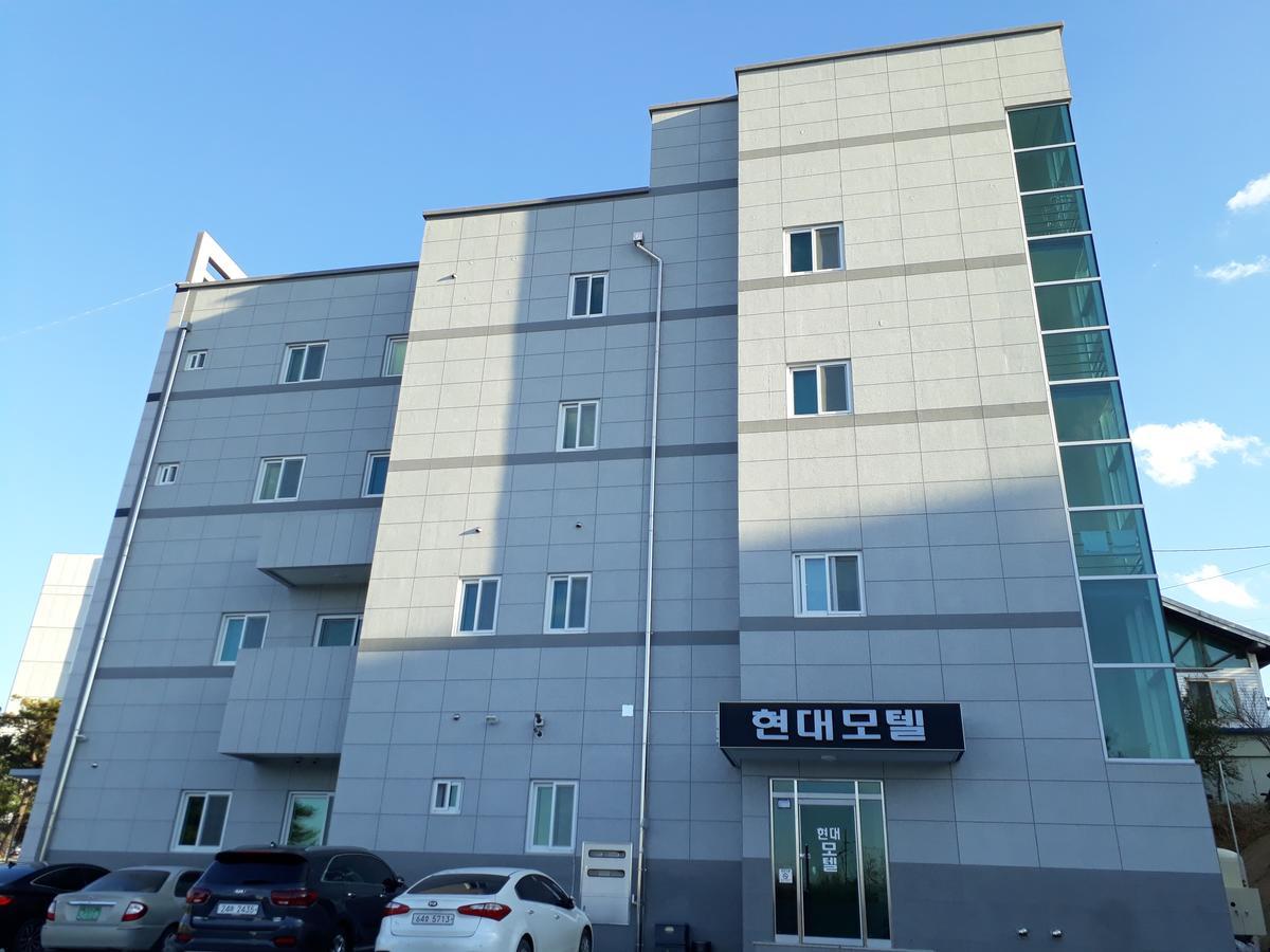 Hyundai Motel Gangneung Exteriör bild